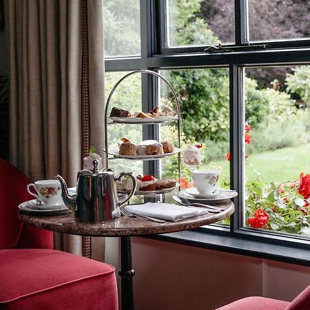 The Station House Hotel Kilmessan Eksteriør bilde